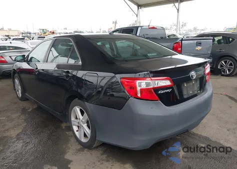 2012 Toyota Camry Se z USA, uszkodzony, nr VIN 4T1BF1FK5CU608854